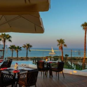 autare-keliones-Leonardo-Crystal-Cove-Hotel&Spa-Adults-Only9