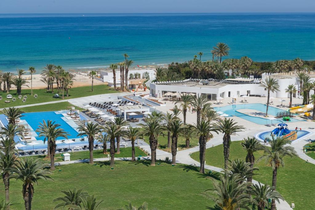 Poilsis keliautojų pamėgtame 5* Tuniso viešbutyje JAZ TOUR KHALEF